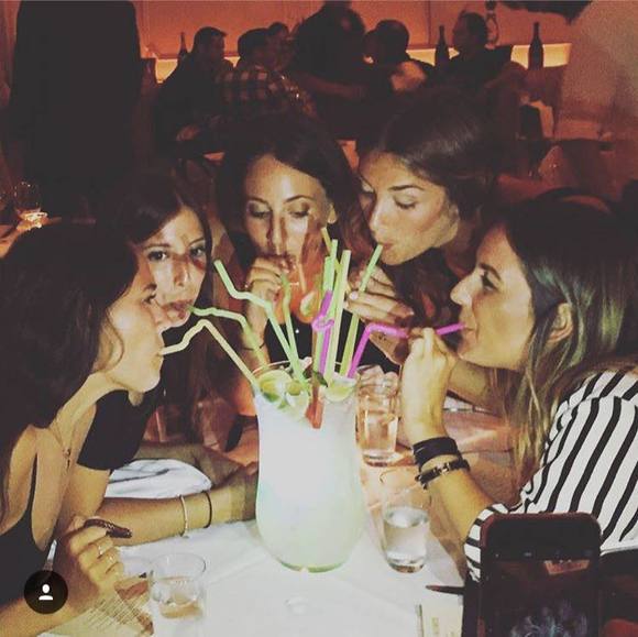 Meet your Posher, Olivia - Picture 1 of 1